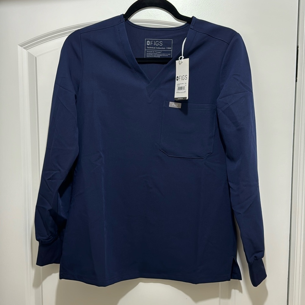 FIGS Catarina Long Sleeve Scrub Top XXS